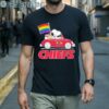 Snoopy And Woodstock Drives Car Kansas City Chiefs Pride Flag Shirt 1 Men Shirts